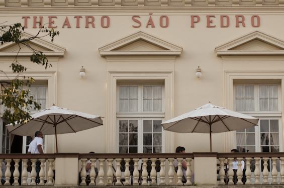 2011.10.07 - Porto Alegre/RS - Teatro São Pedro. Patrimônio histórico.