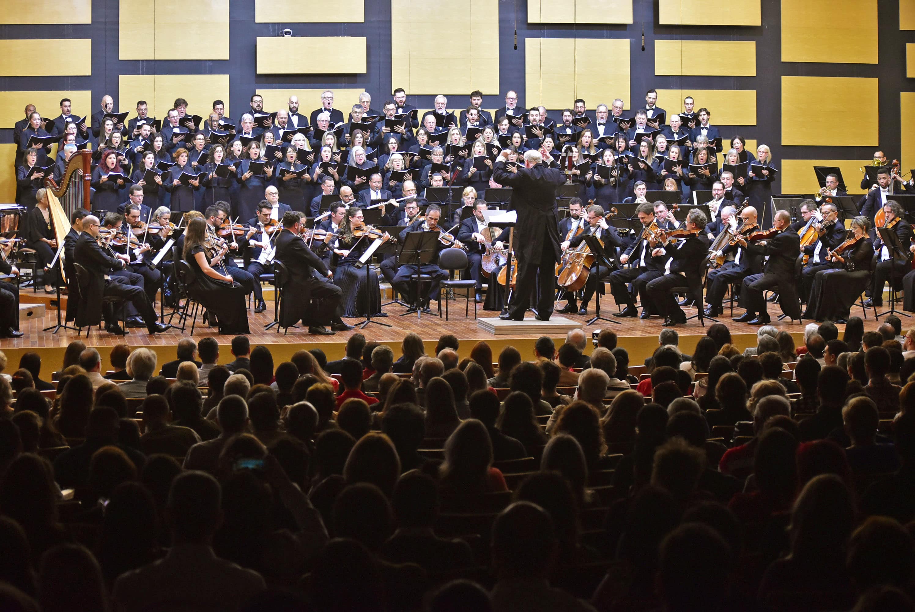 Ospa e seu Coro Sinfônico apresentam o Réquiem alemão de Brahms -  Secretaria da Cultura